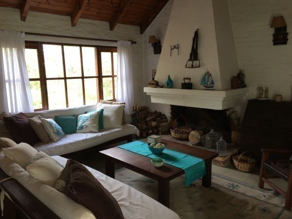 Cálido chalet en alquiler cerca del mar sobre Montoya, La Barra.