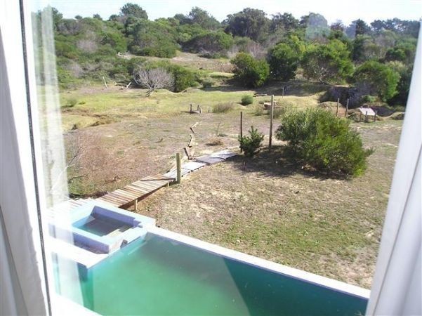 Moderno chalet en alquiler a pocas cuadras del océano Jose Ignacio.