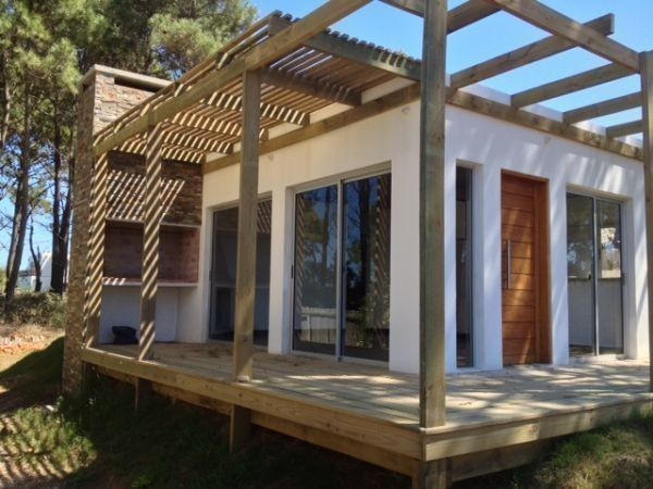 Casa a estrenar en Balneario Buenos Aires.