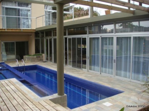 Importante casa en alquiler a poquitas cuadras del mar sobre Montoya, La Barra..