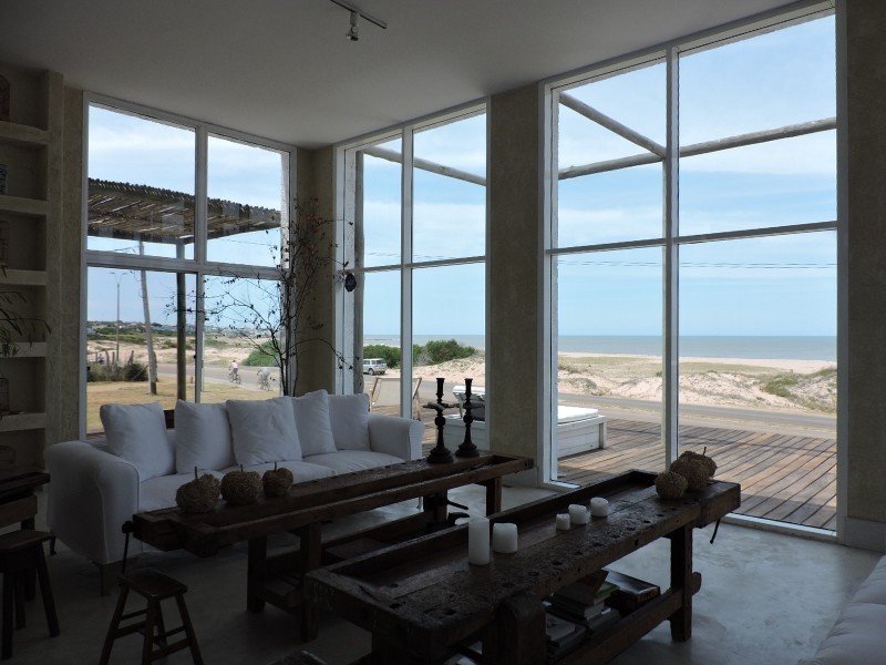 Increible residencia frente al mar en Montoya