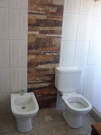 Casa nueva, cómoda ideal para familia pequeña.