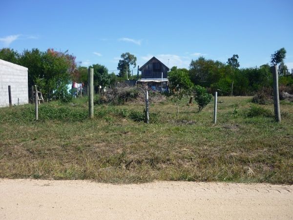 Terreno en venta en Balneario Buenos Aires.