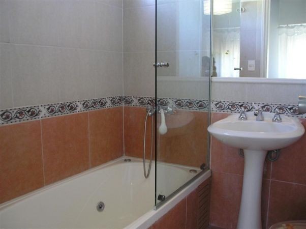 Casa en alquiler y venta en El Tesoro, La Barra.