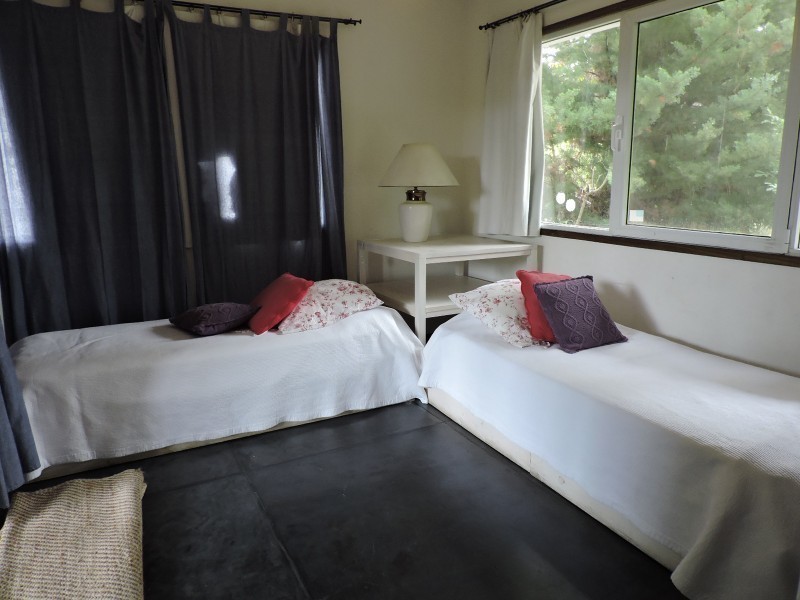 Casa en alquiler en el bosque de Montoya, La Barra a dos cuadras del mar