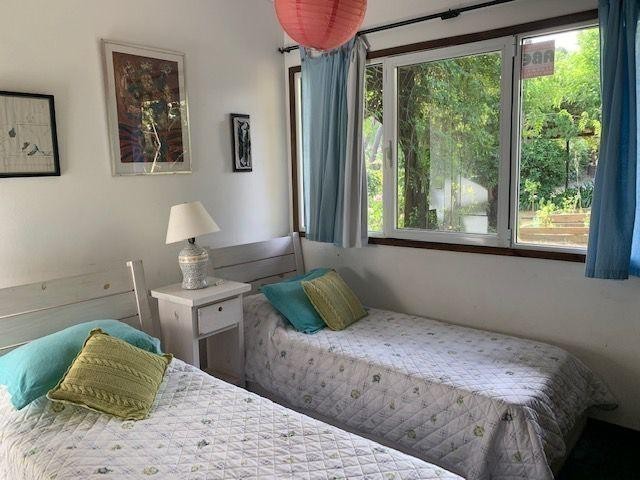 Casa en alquiler en el bosque de Montoya, La Barra a dos cuadras del mar