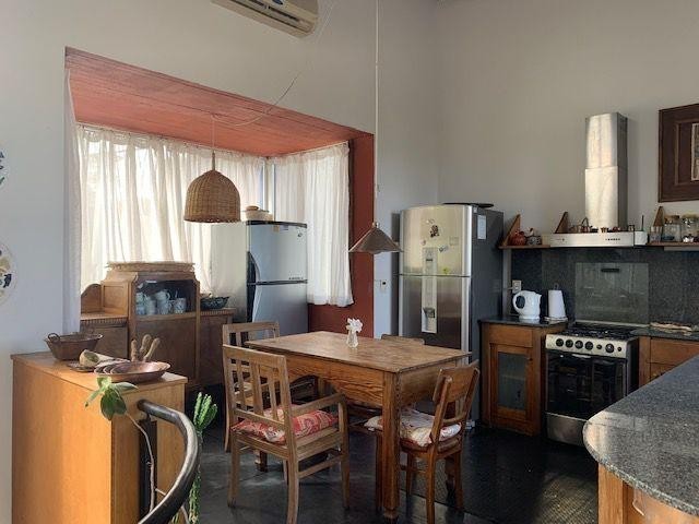 Casa en alquiler en el bosque de Montoya, La Barra a dos cuadras del mar