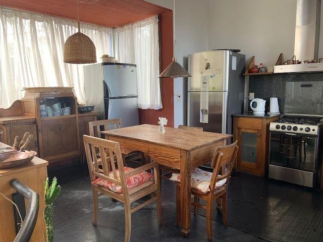 Casa en alquiler en el bosque de Montoya, La Barra a dos cuadras del mar