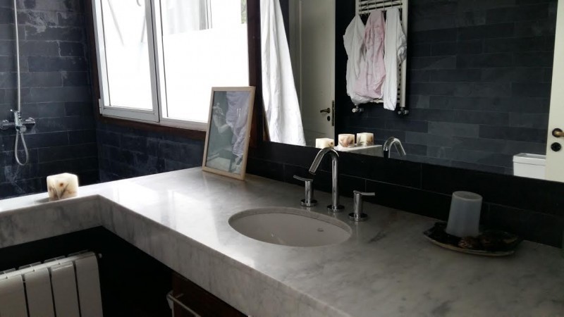 Casa en alquiler en el bosque de Montoya, La Barra a dos cuadras del mar