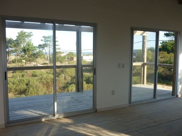 Casa en venta a estrenar en Balneario Buenos Aires.