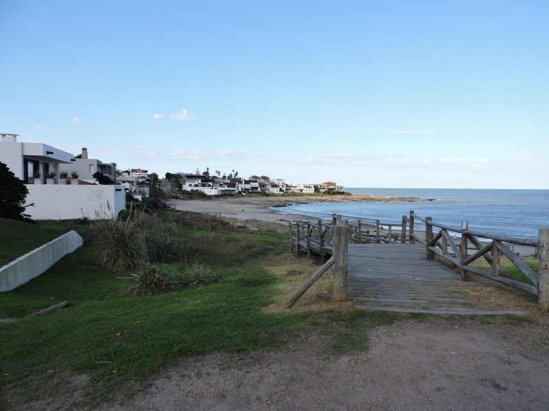 Casa en alquiler en La Posta del Cangrejo, La Barra sobre el mar