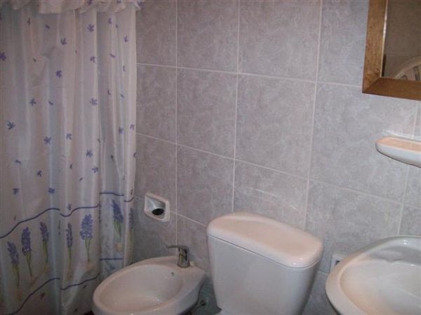 Casa calida en alquiler a pasos del arroyo para disfrutar del verano en La Barra