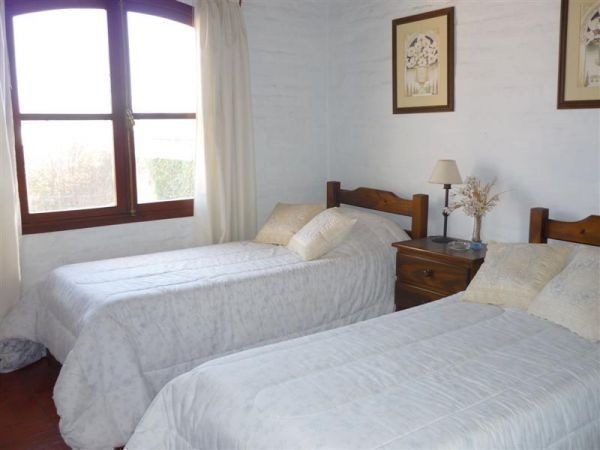 Casa en alquiler con pileta en La Barra cerquita de todo