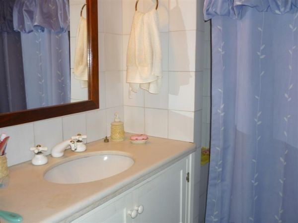Casa en alquiler con pileta en La Barra cerquita de todo