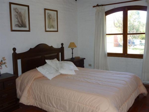 Casa en alquiler con pileta en La Barra cerquita de todo
