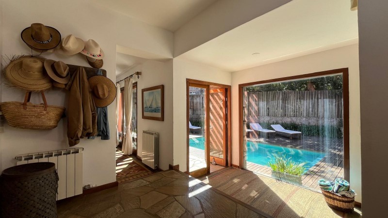 Increible casa en venta y alquiler en El Chorro a pasos del mar