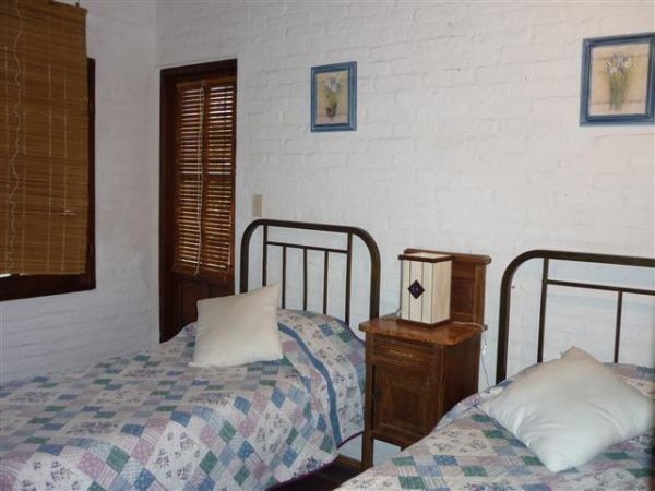 Casa en alquiler y venta con pileta en el bosque de Montoya, La Barra.