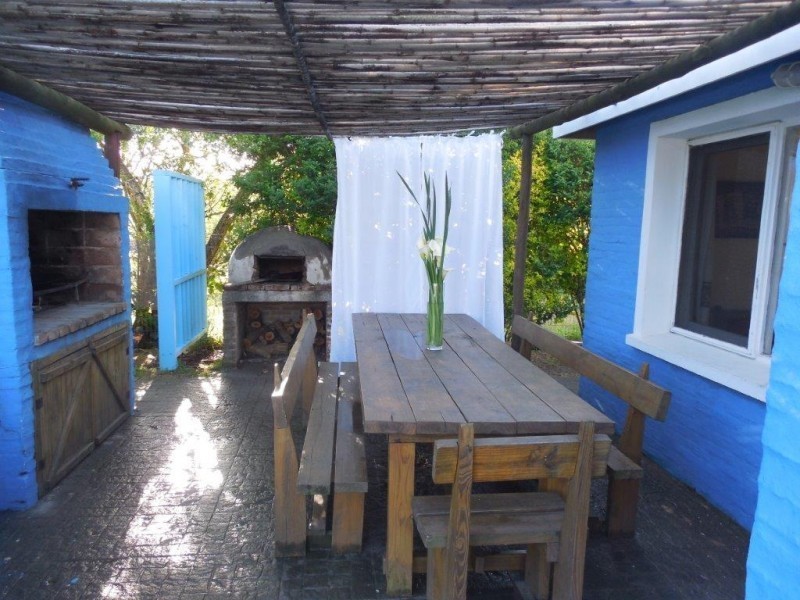 En La Barra casa en alquiler y venta con pileta.