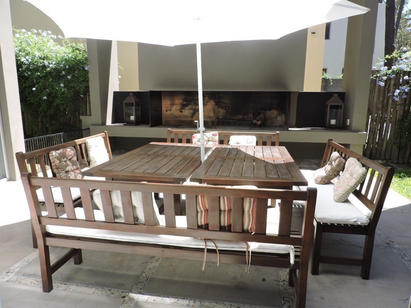 Moderna casa en alquiler y venta el lo mejor de Montoya 