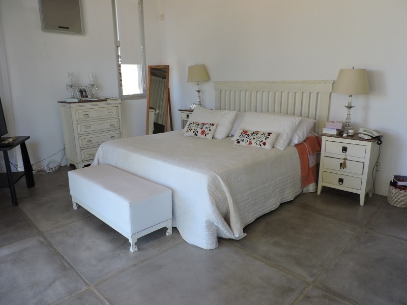 Moderna casa en alquiler y venta el lo mejor de Montoya 