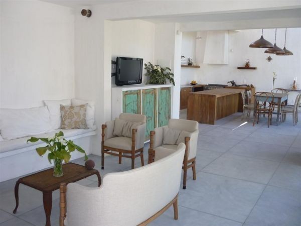 Casa en alquiler y venta, encantadora y decorada con muy buen gusto en La Barra.