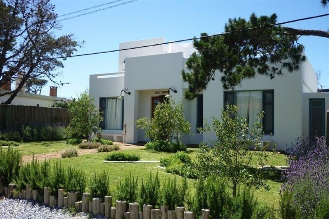 Casa en alquiler y venta, encantadora y decorada con muy buen gusto en La Barra.