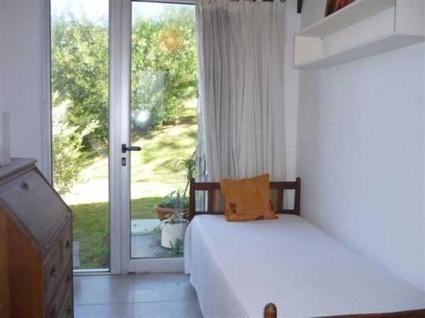 Moderna casa en alquiler sobre Montoya, La Barra