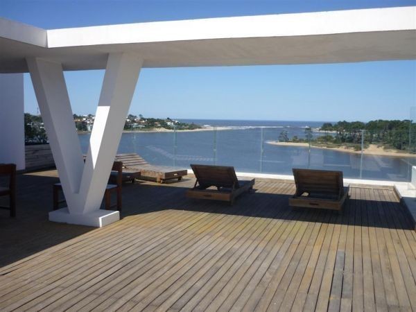 Impactante Penthouse en alquiler en La Barra