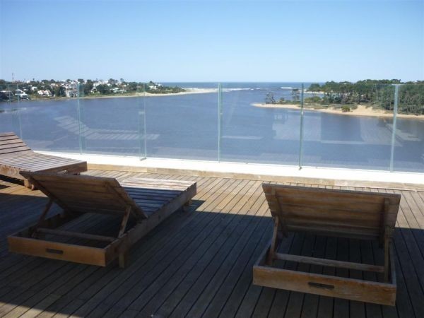 Impactante Penthouse en alquiler en La Barra