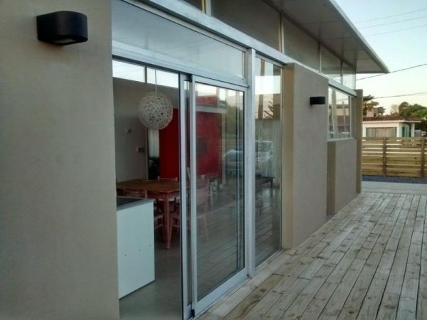 Casa en alquiler en Balneario Buenos Aires.