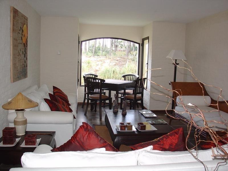 Excelente casa en alquiler y venta en el corazón de Laguna Blanca, La Blanca