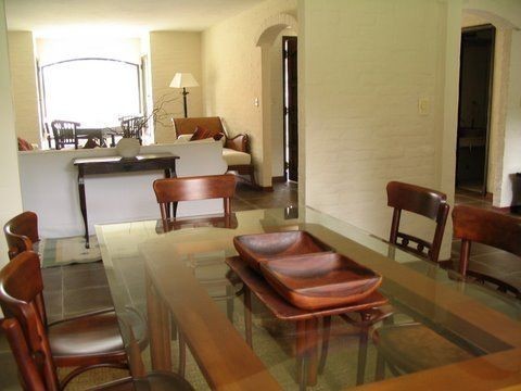 Excelente casa en alquiler y venta en el corazón de Laguna Blanca, La Blanca