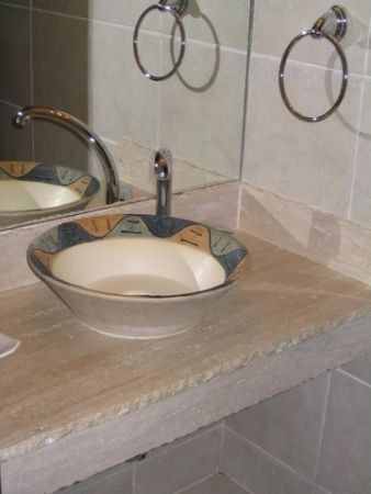 Excelente casa en alquiler y venta en el corazón de Laguna Blanca, La Blanca