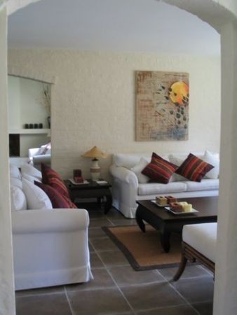 Excelente casa en alquiler y venta en el corazón de Laguna Blanca, La Blanca