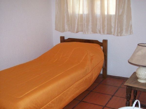 Hermoso chalet en alquiler rodeado de pinos y a poquitas cuadras del mar en Montoya, La Barra.