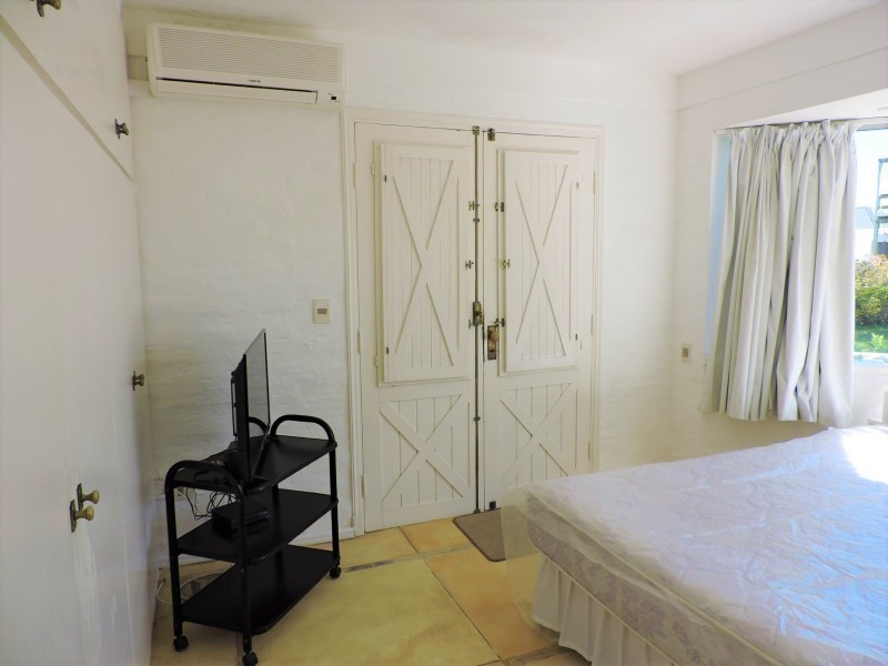 Lindisima casa en alquiler en El Chorro con espectaculares vistas al mar