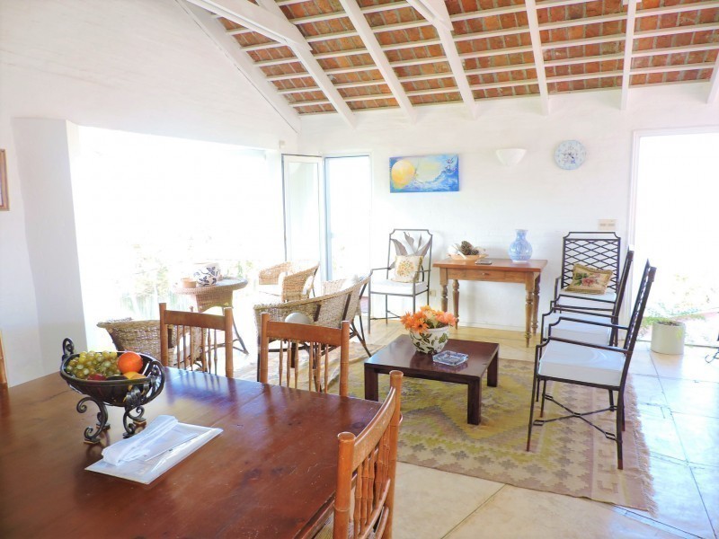 Lindisima casa en alquiler en El Chorro con espectaculares vistas al mar