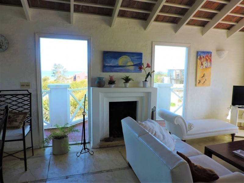 Lindisima casa en alquiler en El Chorro con espectaculares vistas al mar