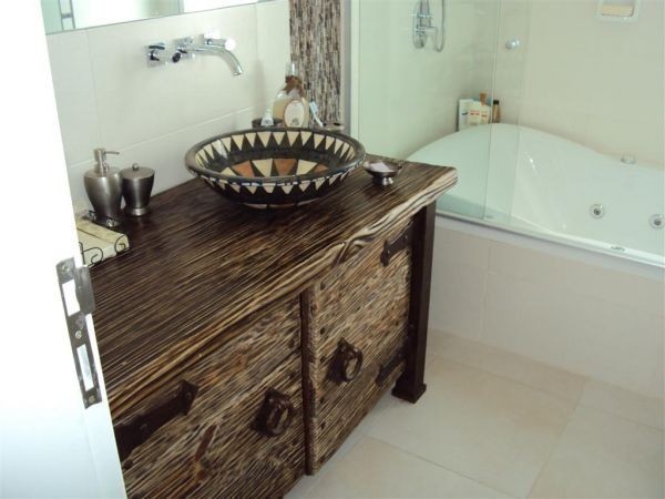 Moderna casa en alquiler con vista al mar y pileta sobre Montoya, La Barra.