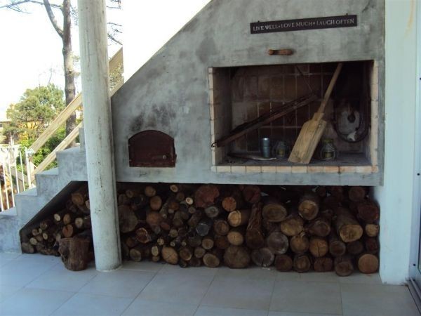 Moderna casa en alquiler con vista al mar y pileta sobre Montoya, La Barra.