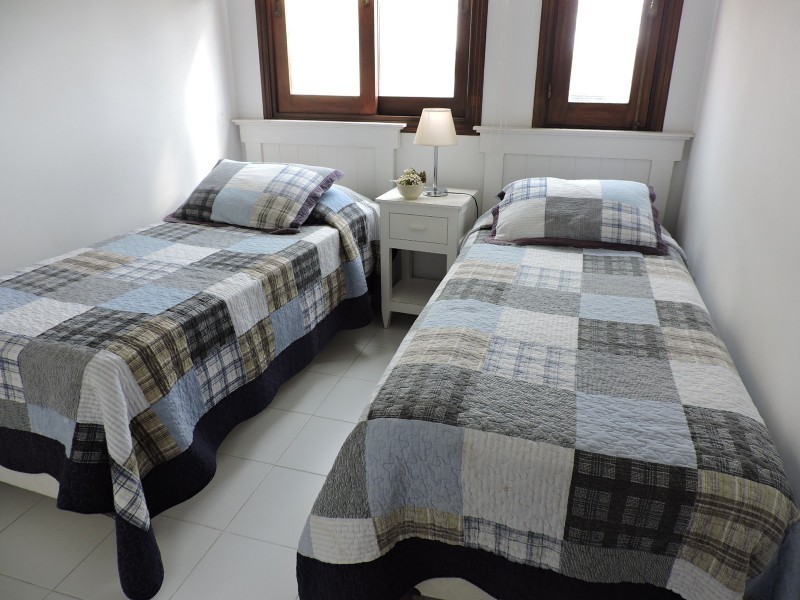 Encantador duplex en alquiler a pasitos del mar sobre La Barra.