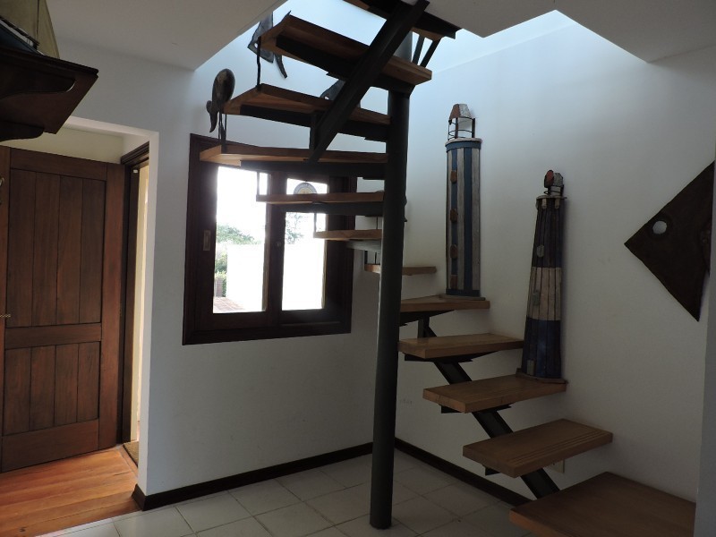 Encantador duplex en alquiler a pasitos del mar sobre La Barra.