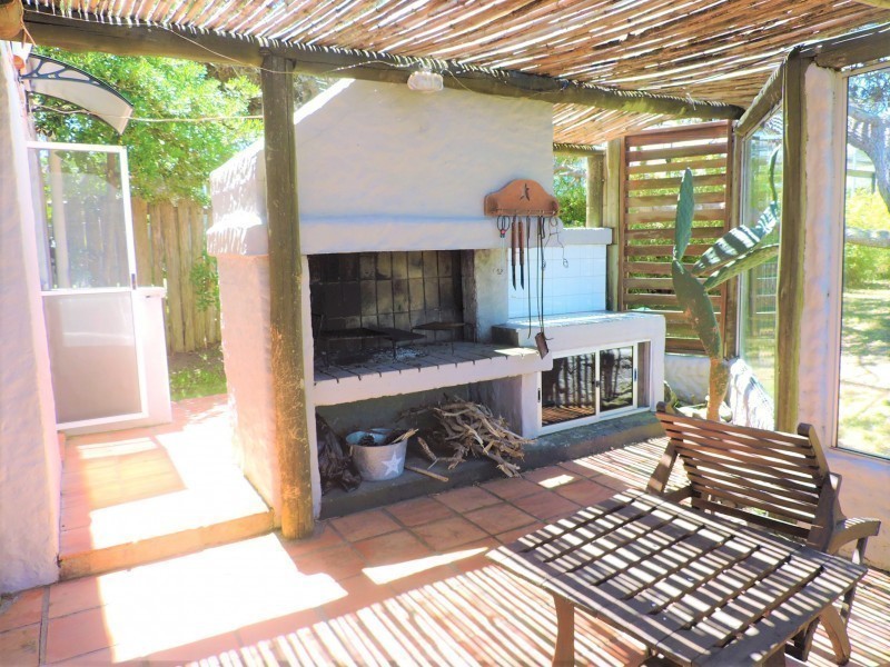 Casa muy bien ubicada a 50 mts del mar en Montoya
