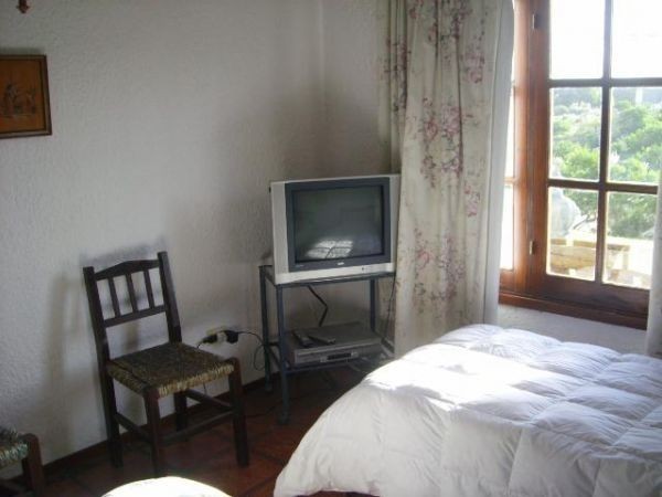 Espectacular casa en alquiler y venta en zona residencial El Chorro.