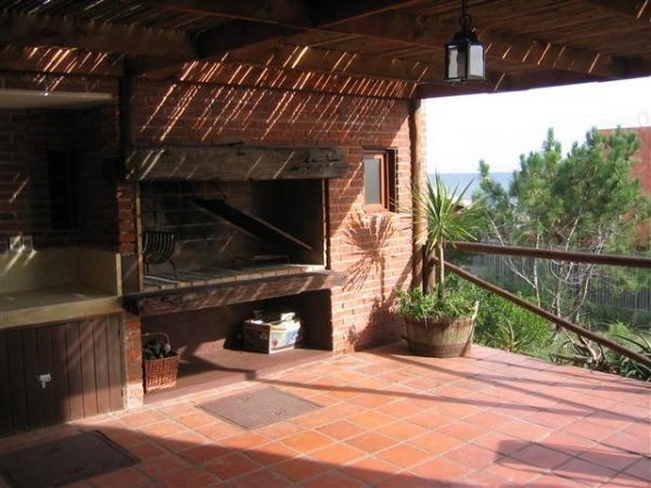 Espectacular casa en alquiler y venta en zona residencial El Chorro.