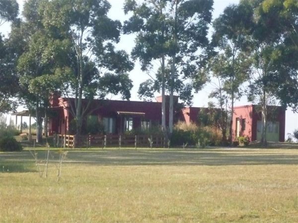 Moderna chacra en alquiler y venta en el Quijote, La Barra.