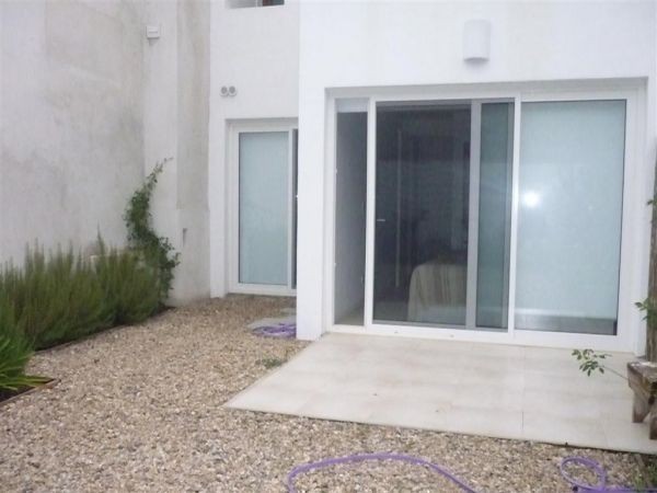 Departamento Triplex en alquiler a pasitos de la playita de la desembocadura La Barra.