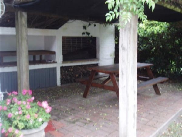 Cálido chalet en alquiler a metros del mar, La Barra.