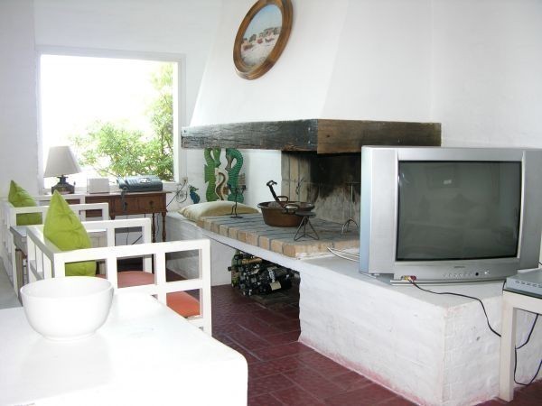 Importante casa en alquiler sobre el Arroyo de La Barra.