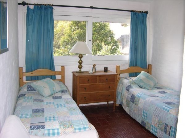 Importante casa en alquiler sobre el Arroyo de La Barra.